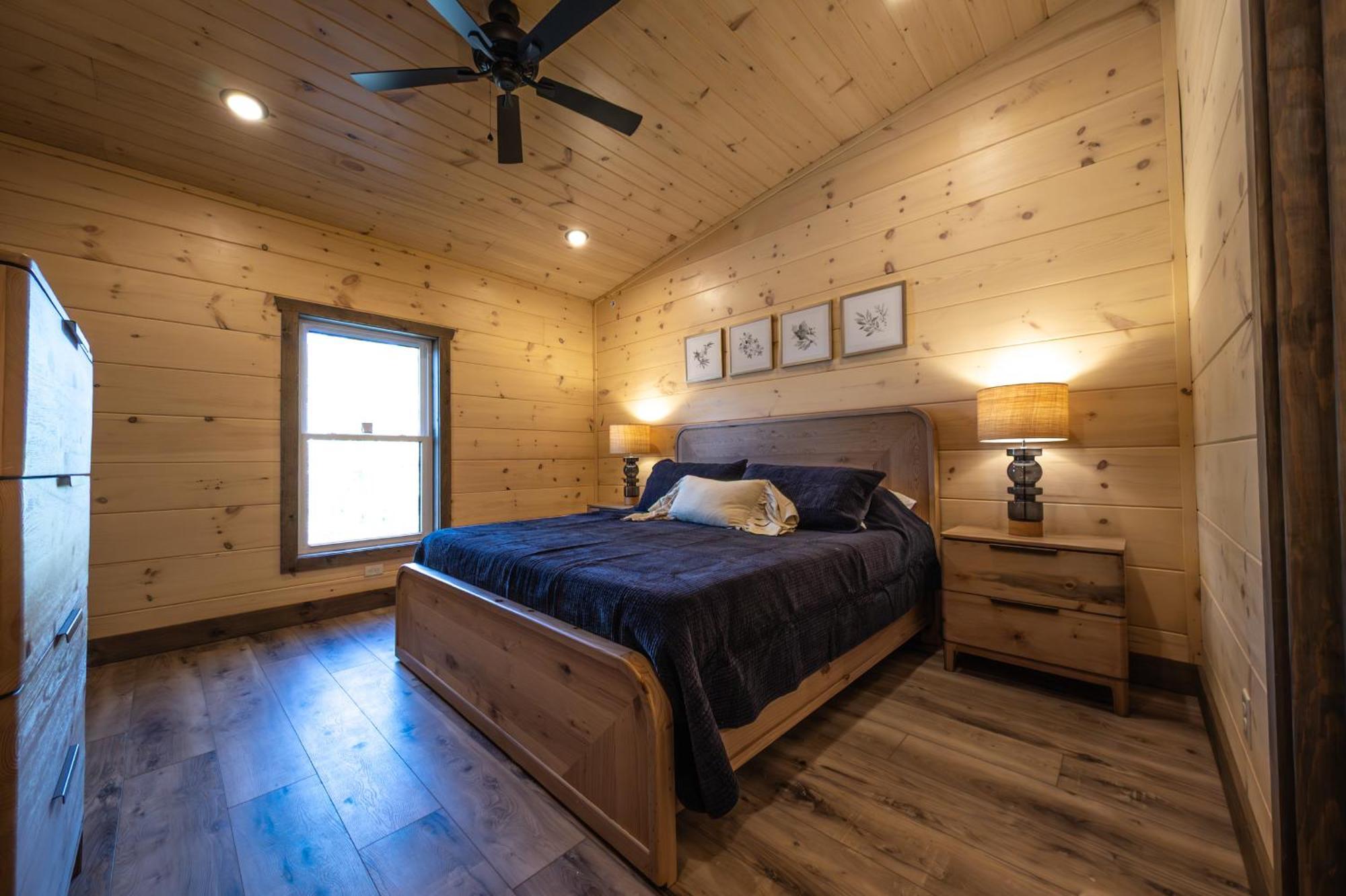 Luxury 12-Bedroom Cabin With Indoor Pool, Hot Tub & Movie Theater, Sleeps 36 سيفيرفيل المظهر الخارجي الصورة