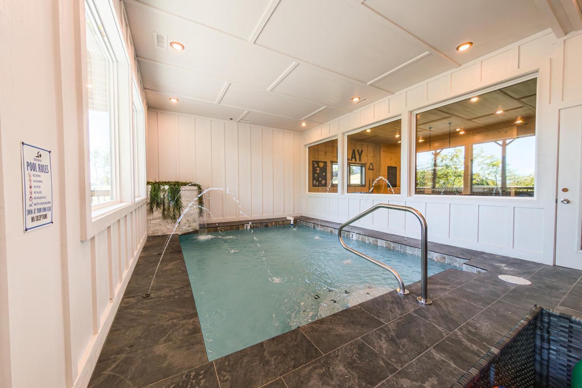 Luxury 12-Bedroom Cabin With Indoor Pool, Hot Tub & Movie Theater, Sleeps 36 سيفيرفيل المظهر الخارجي الصورة